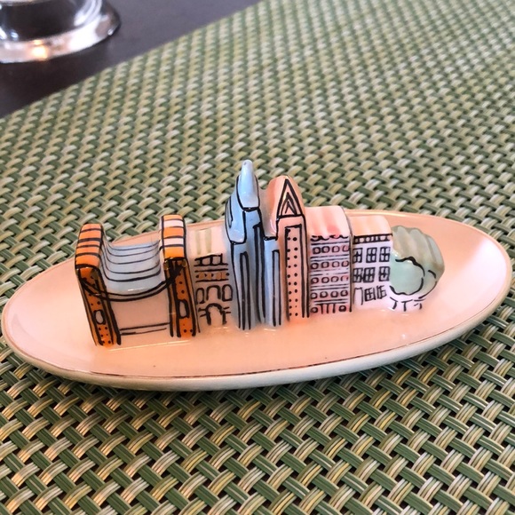 Anthropologie Other - Anthropologie city skyline ring dish